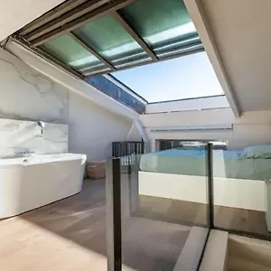  Apartment 100m2 Dernier Etage - Atypique France